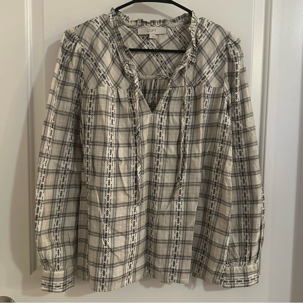 LOFT Patterned blouse with tie at neck